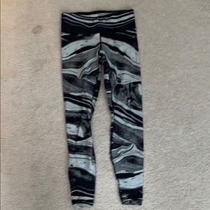 Lululemon leggings size 8